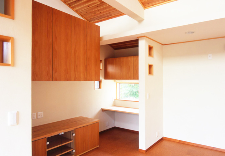 リビングの一角にある書斎