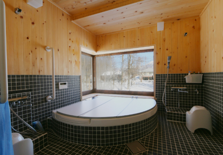 露天風呂のような浴室