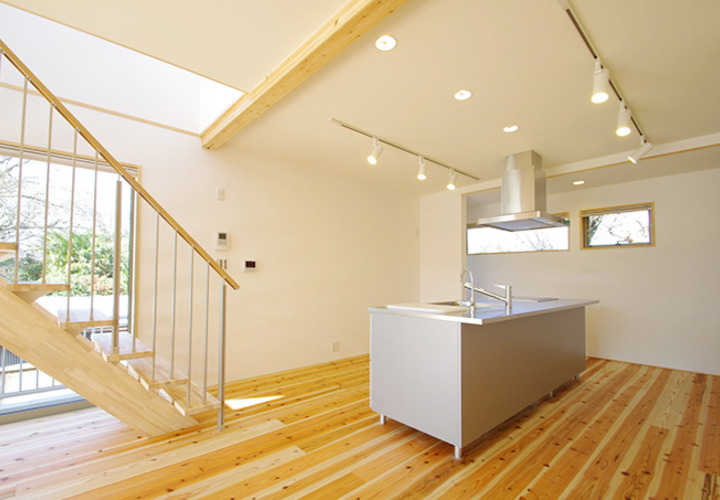 シンプルで明るいキッチン