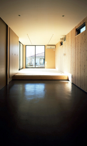 インナーガレージ　兼　バイクなどの機械いじりの作業場