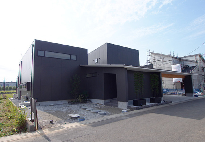 重厚感のあるシックな外観