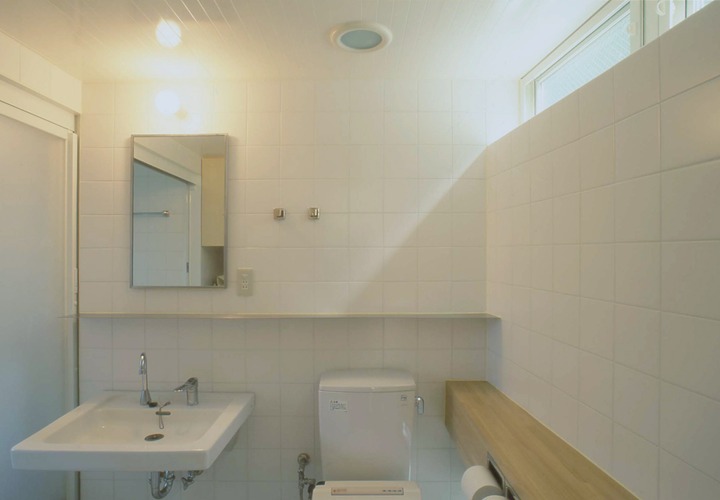 プライバシーと採光を考えた窓