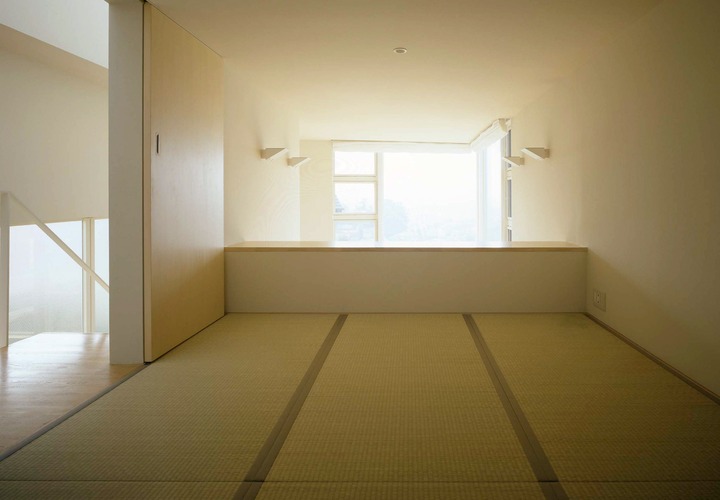 下階のリビングと会話ができる和室