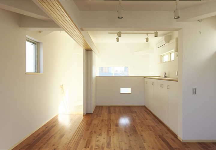 １Ｆの気配を感じる開放的な2Ｆ室内