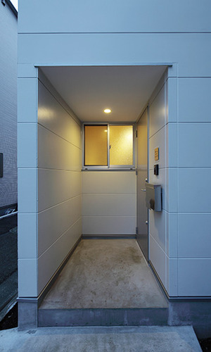 雨の日に便利な奥まった玄関