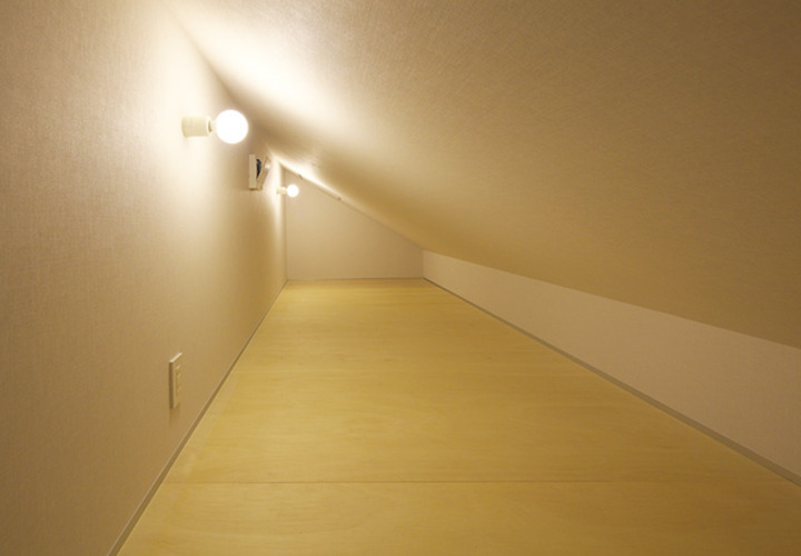 大容量の屋根裏収納