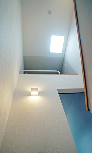 階段室に設けられたロフト