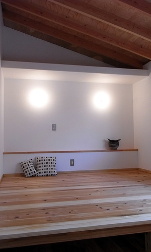 小上がりの寝室