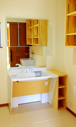 車椅子でも使いやすい洗面台