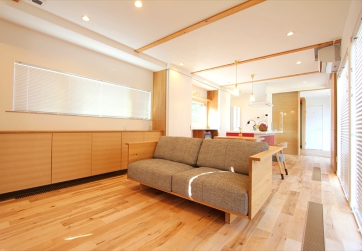 収納豊富なリビング