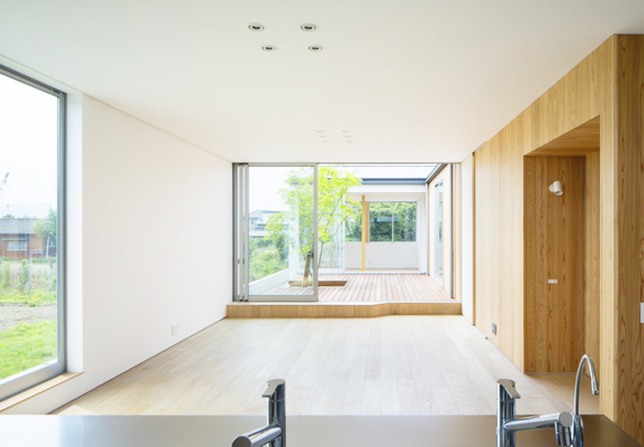 中庭を望むＬＤＫ