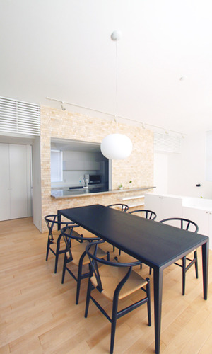 息子夫婦のダイニング