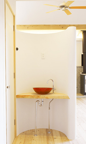 リビングそばの手洗いスペース