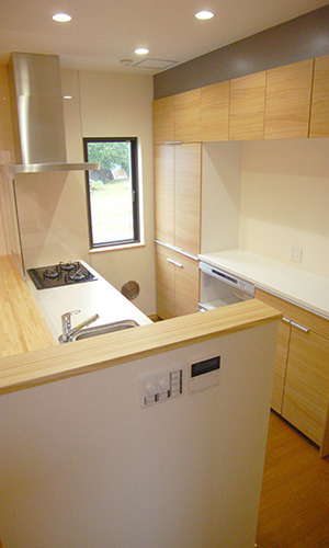 広々収納のカウンターキッチン