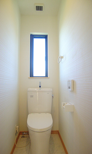 シンプルで無駄のないトイレ