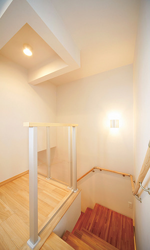 視野の広い開放的な階段