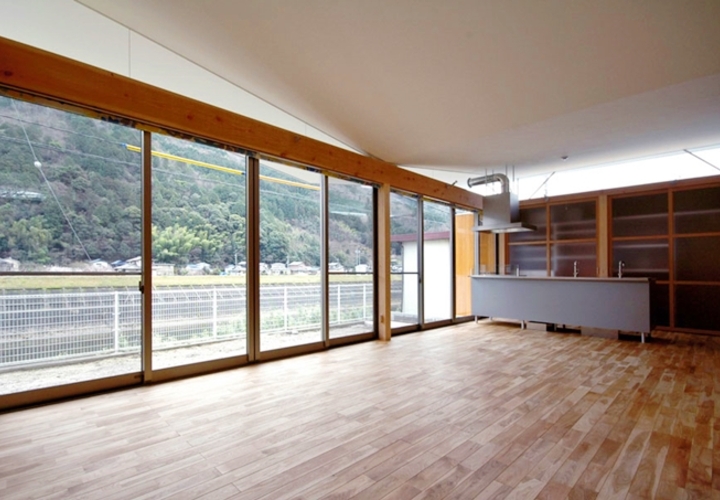 バタフライハウスのリビング