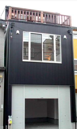 狭小3階建てビルトインガレージ