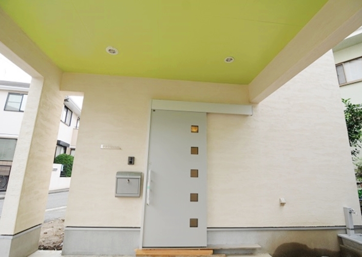 ピロティのある3階建て注文住宅（横浜市）