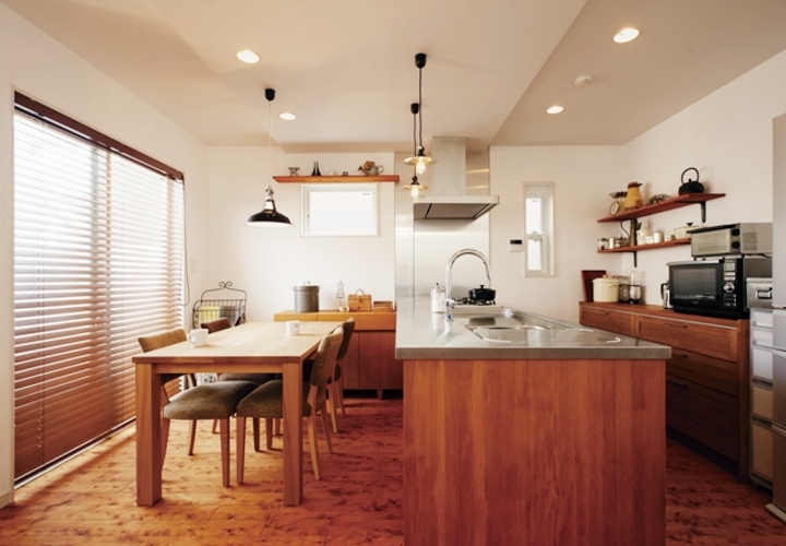 フルオープンの対面式キッチン