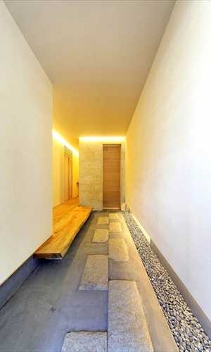 料亭の趣ある玄関