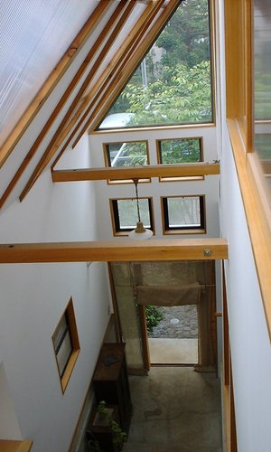 玄関の吹き抜け