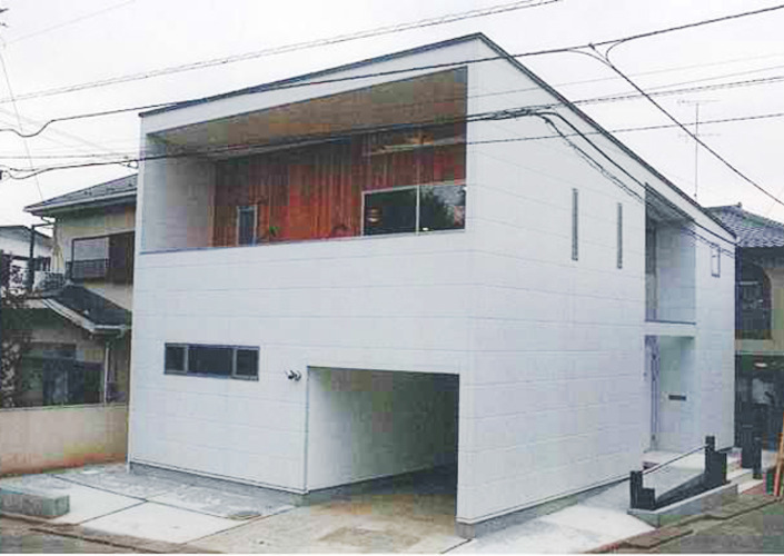 半屋外空間（中庭）のある家