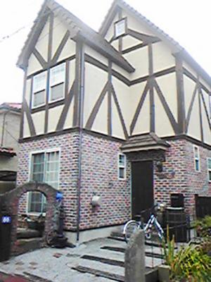 ハーフティンバーの家