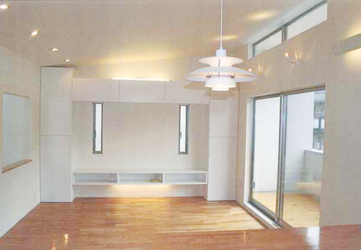 勾配天井を生かしたリビング