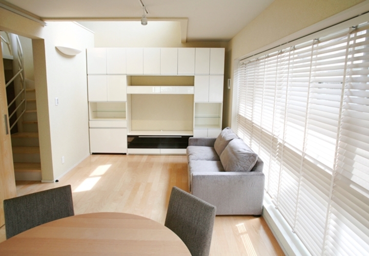 リビング02　明るい陽ざし