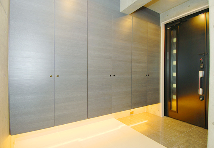 大容量の収納がついた玄関