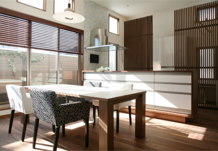 明るく開放感あふれるダイニングキッチン