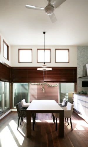 天井が高く開放感あふれるダイニング・キッチン