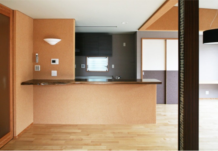 やわらかな色合いのキッチン