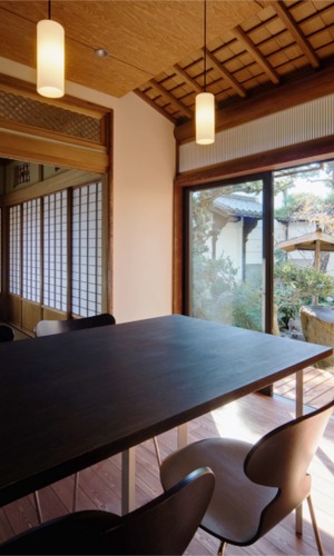 機能と趣に配慮した座敷とダイニング