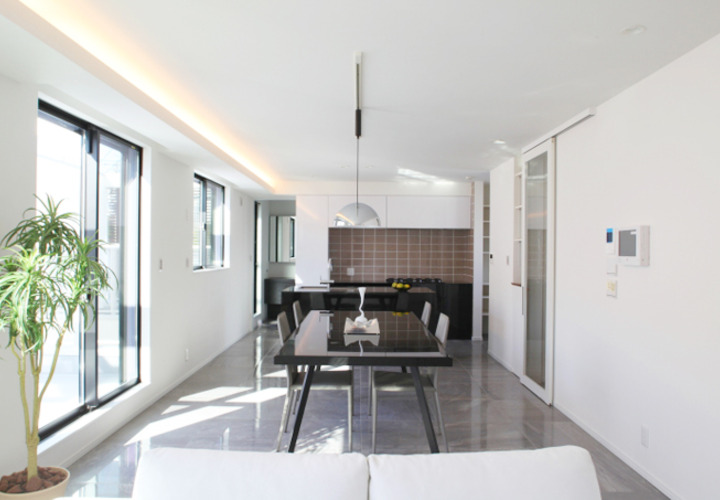 イタリア家具がフィットする、スタイリッシュなLDK