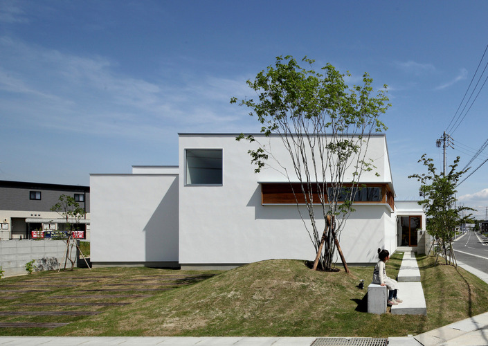海東の家／地に近い暮らし　平屋のコートハウス
