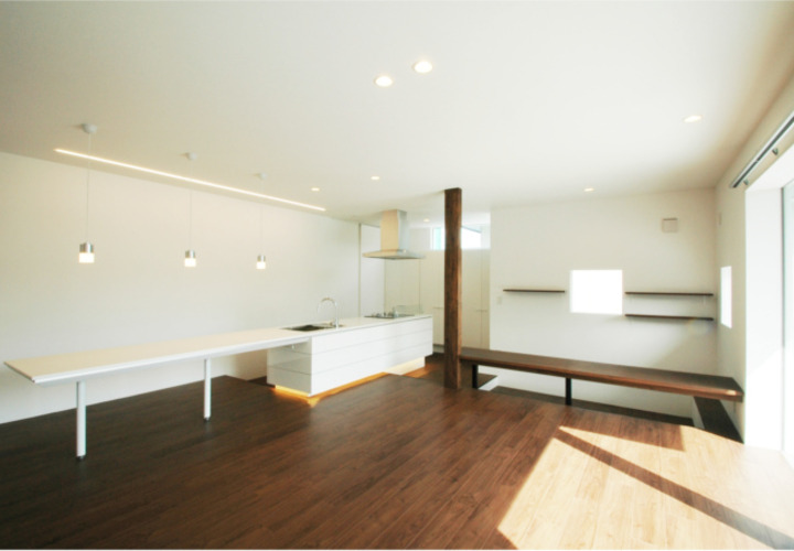 リビングを見る