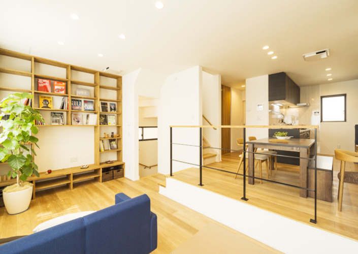 3階建てのコンパクトな暮らし ～空間を縦に利用した家～