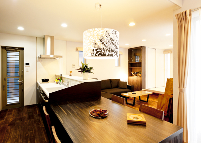 素材と手作り感にこだわった家