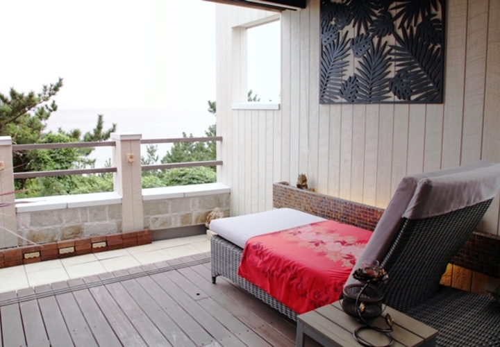 バリのリゾート風ウッドデッキ