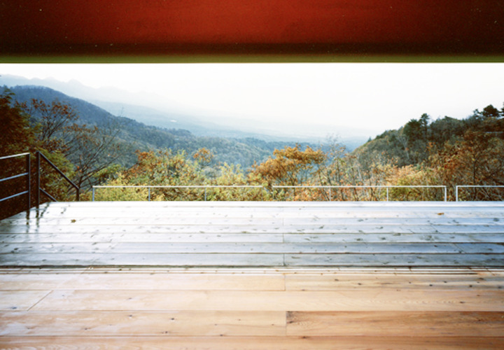 大開口から見るパノラマの風景