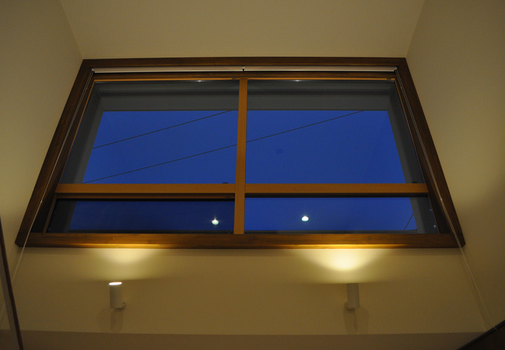 吹き抜け（窓）