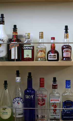 オリジナルのボトルストック棚