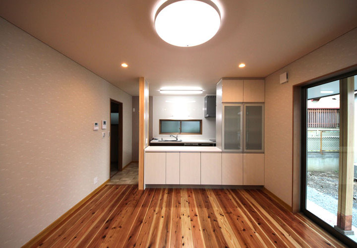 木の香りがするリビング