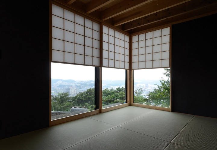 和室からも眺望が得られる。