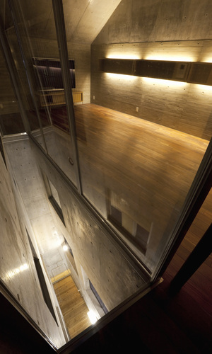 光のクレバス見下ろし