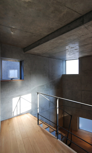 ２階階段ホール