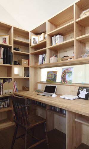 リビング横のワークスペース