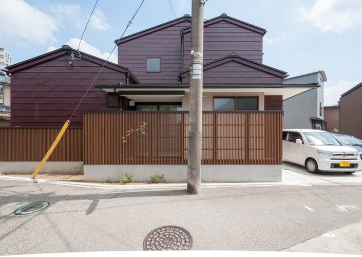 石引の家｜築30年の住宅をガルバリウムで軽量化